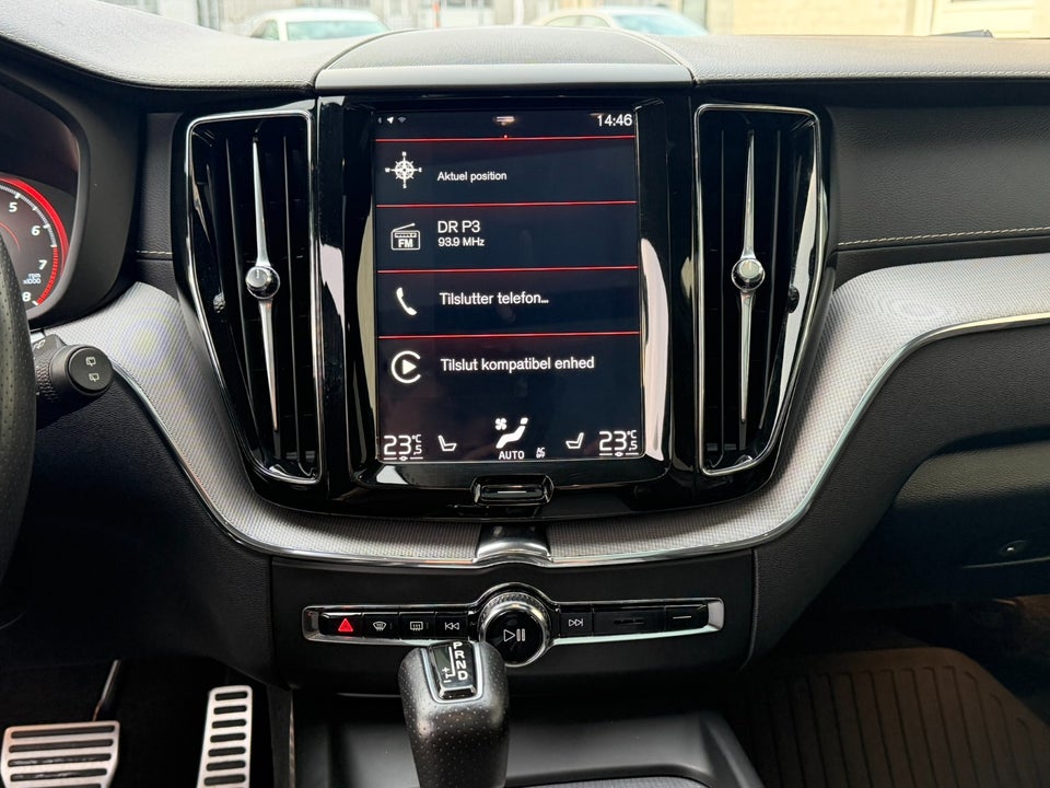 Volvo XC60 2,0 T5 250 R-Design aut. AWD 5d