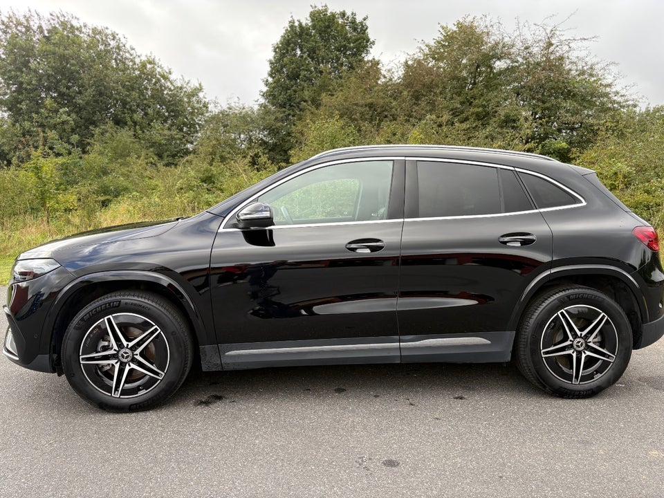 Mercedes EQA350 AMG Line 4Matic 5d