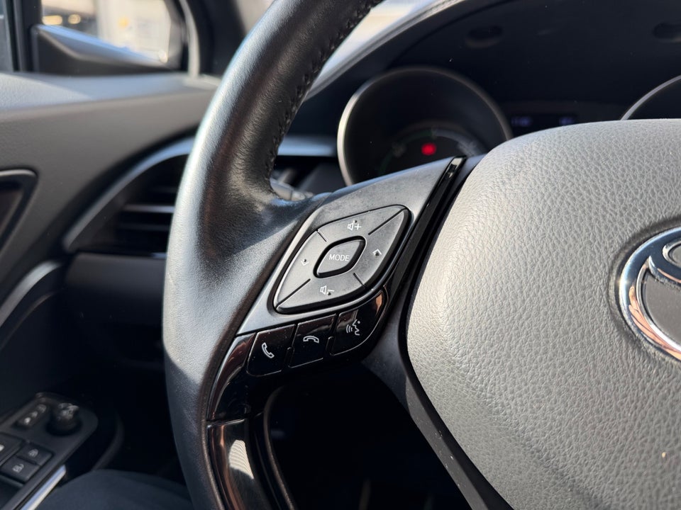 Toyota C-HR 2,0 Hybrid C-LUB Premium CVT 5d