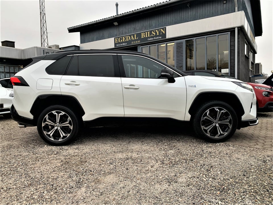 Toyota RAV4 2,5 Plug-in Hybrid Executive AWD-i 5d