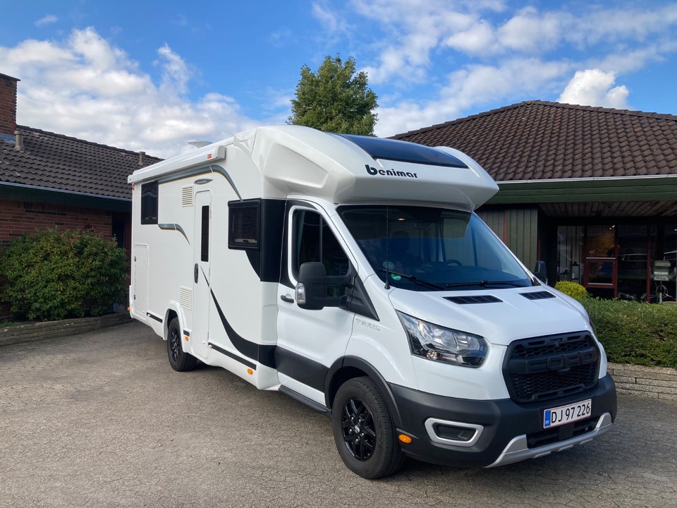 Ford Benimar 2,0 Tessoro 463 3d