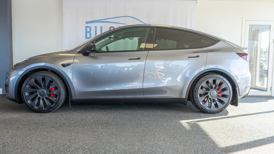 Tesla Model Y Performance AWD 5d