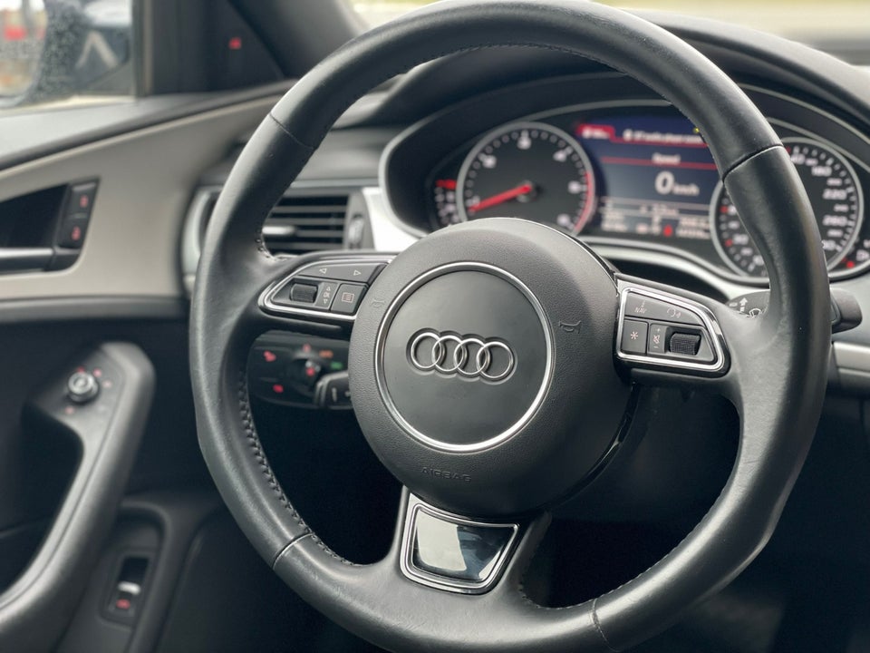 Audi A6 3,0 TDi 218 Avant S-tr. 5d