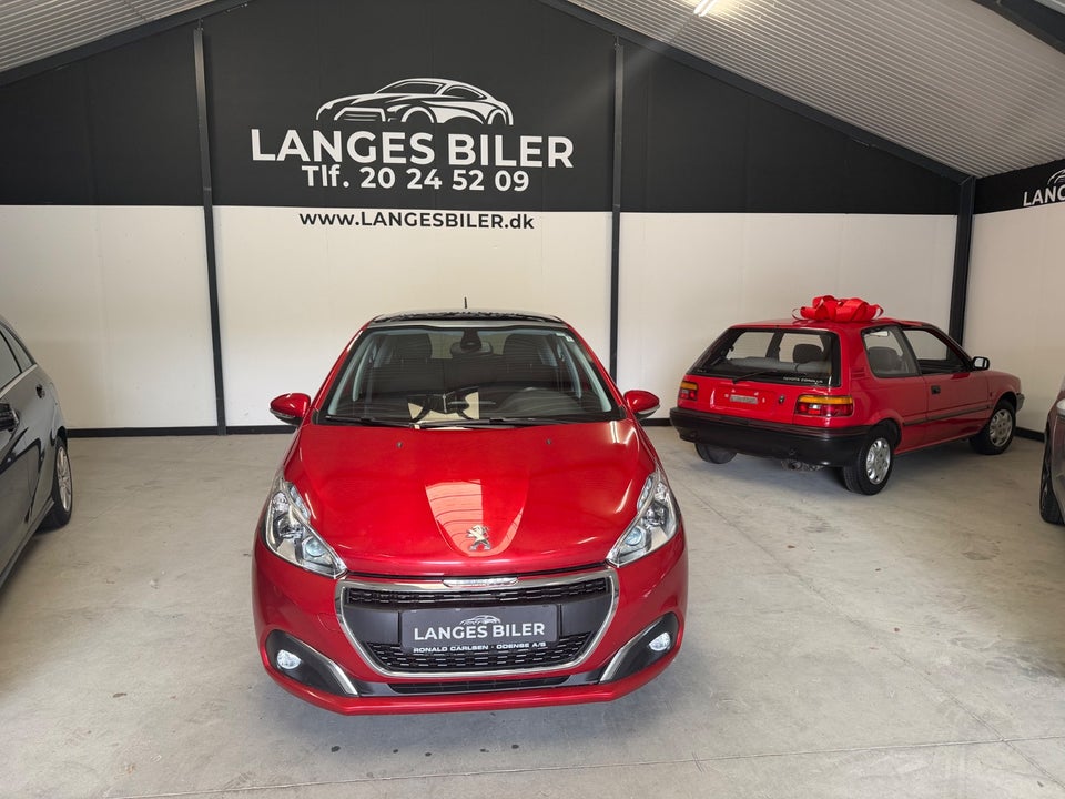 Peugeot 208 1,5 BlueHDi 100 Signature Sky 5d