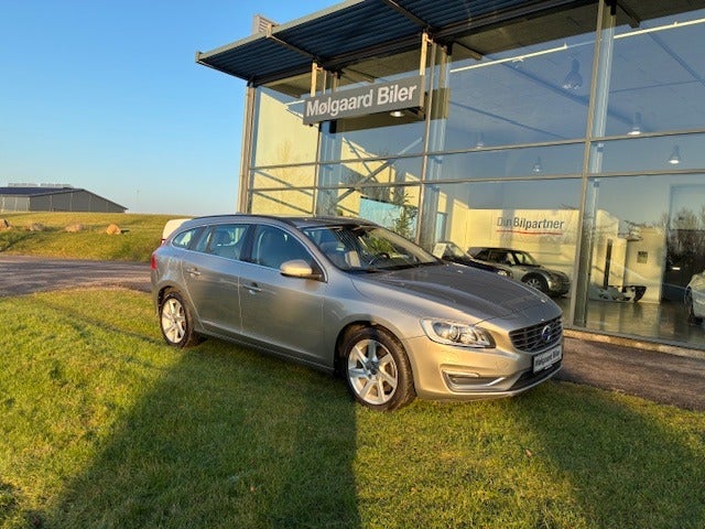 Volvo V60 2,0 D4 163 Momentum 5d