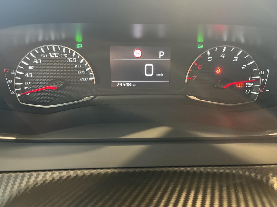 Peugeot 208 1,2 PureTech 100 Allure EAT8 5d