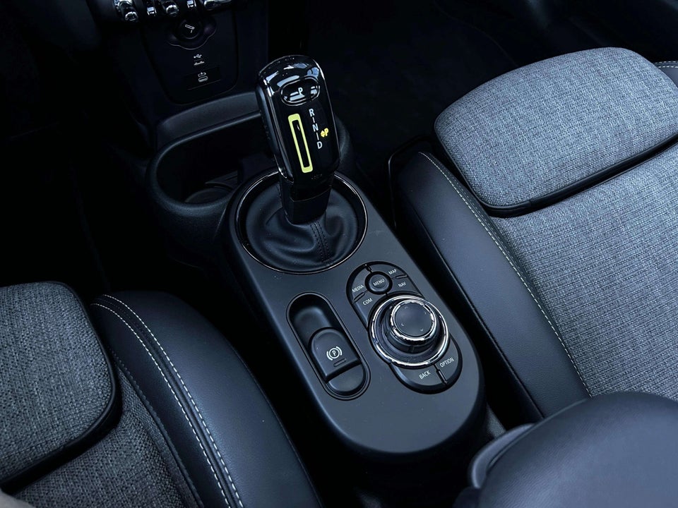 MINI Cooper SE Edition Premium Plus 3d