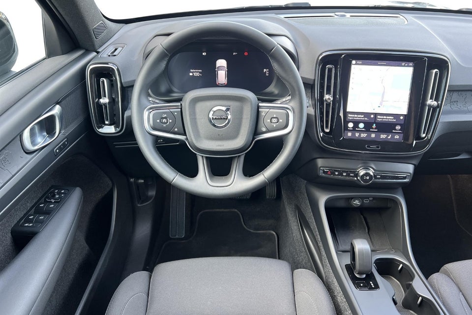 Volvo EX40 Extended Range Plus 5d