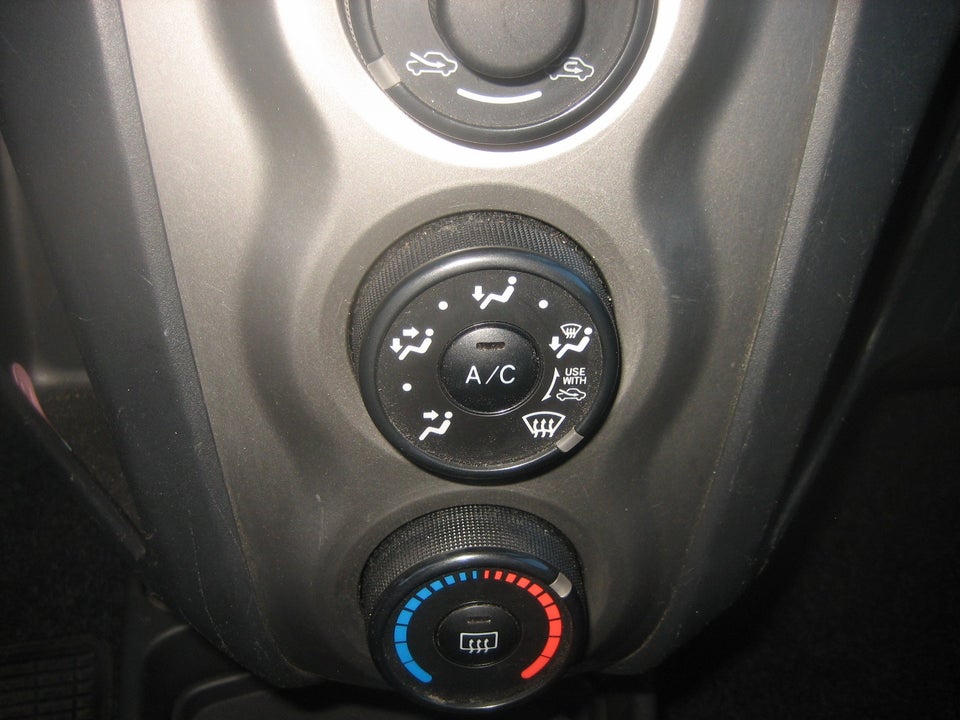 Toyota Yaris 1,3  5d