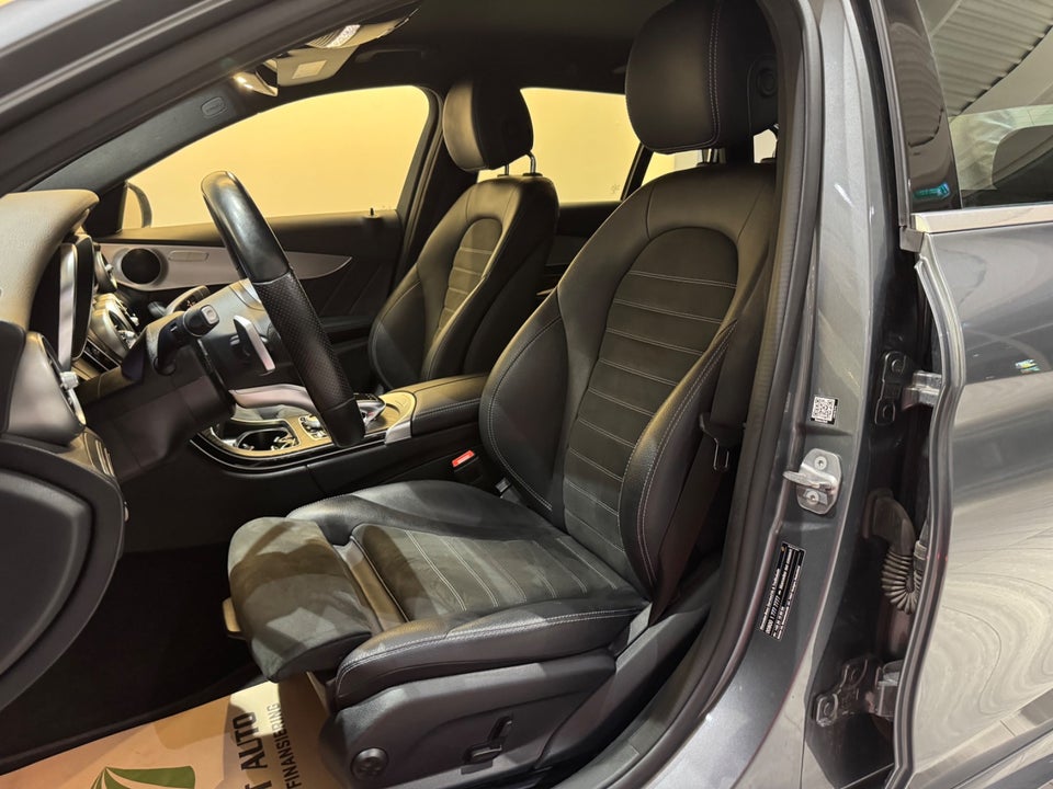 Mercedes C220 d 2,0 AMG Line stc. aut. 5d