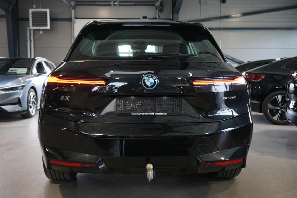 BMW iX xDrive40 Sport 5d