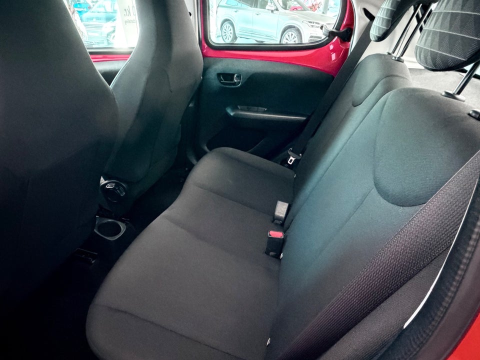 Peugeot 108 1,0 e-VTi 72 Allure+ 5d