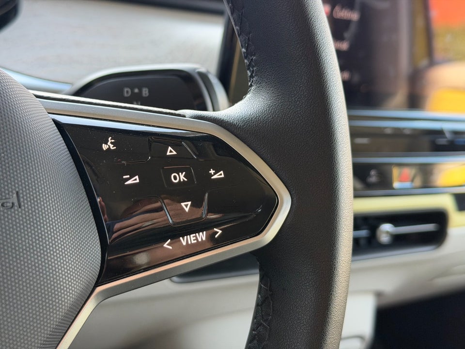 VW ID.Buzz 77 Pro SWB 5d