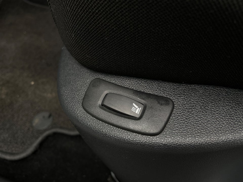 Renault Clio IV 0,9 TCe 90 Expression 5d