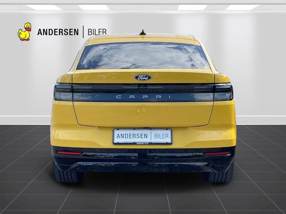 Ford Capri 82 Select Extended Range 5d