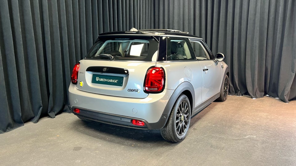 MINI Cooper SE Classic Trim 3d