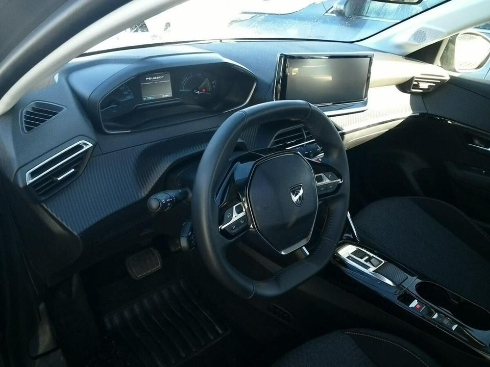 Peugeot e-208 50 Style 5d