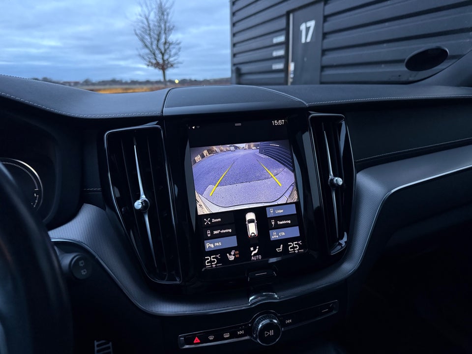 Volvo XC60 2,0 T8 390 R-Design aut. AWD 5d