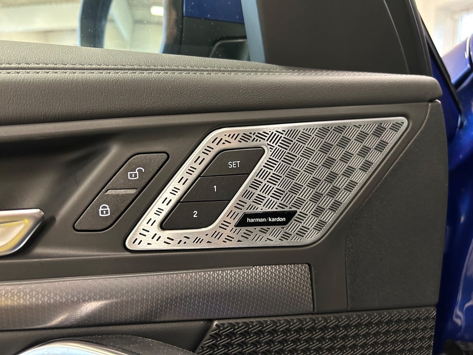 BMW iX1 xDrive30 Fully Charged M-Sport 5d