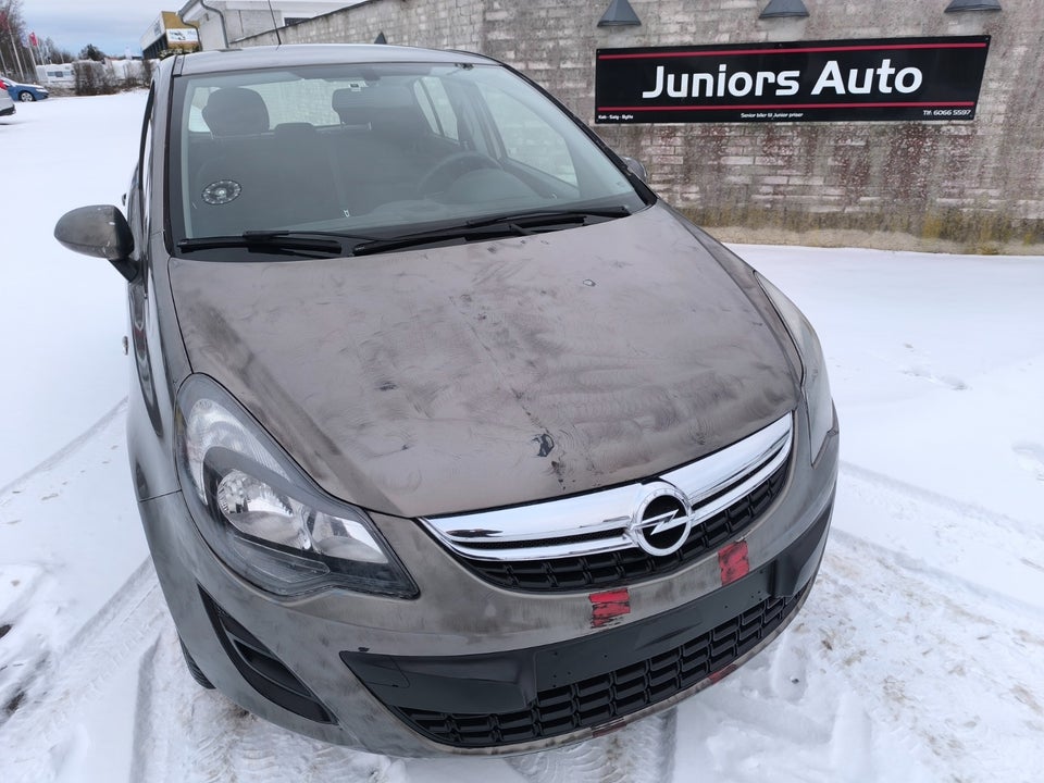 Opel Corsa 1,2 16V Cosmo 5d