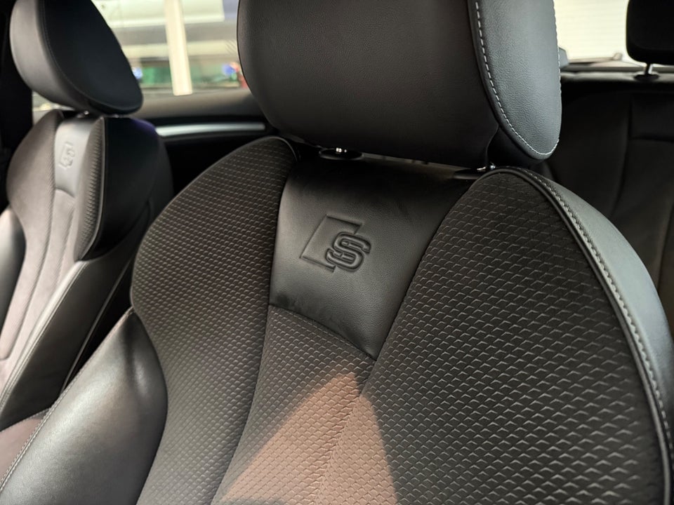 Audi A3 1,4 e-tron S-line Sportback S-tr. 5d