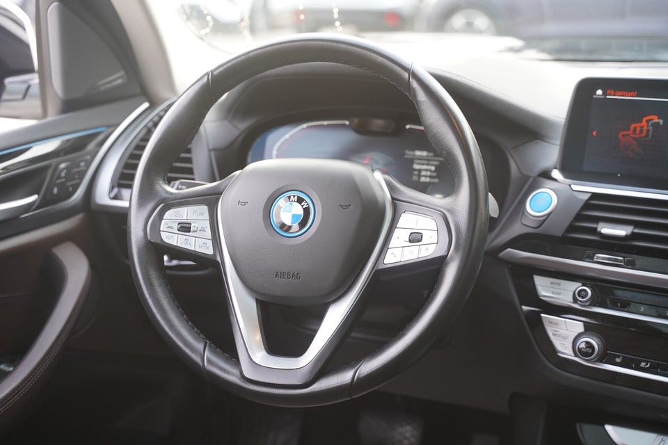 BMW iX3 Charged Impressive 5d