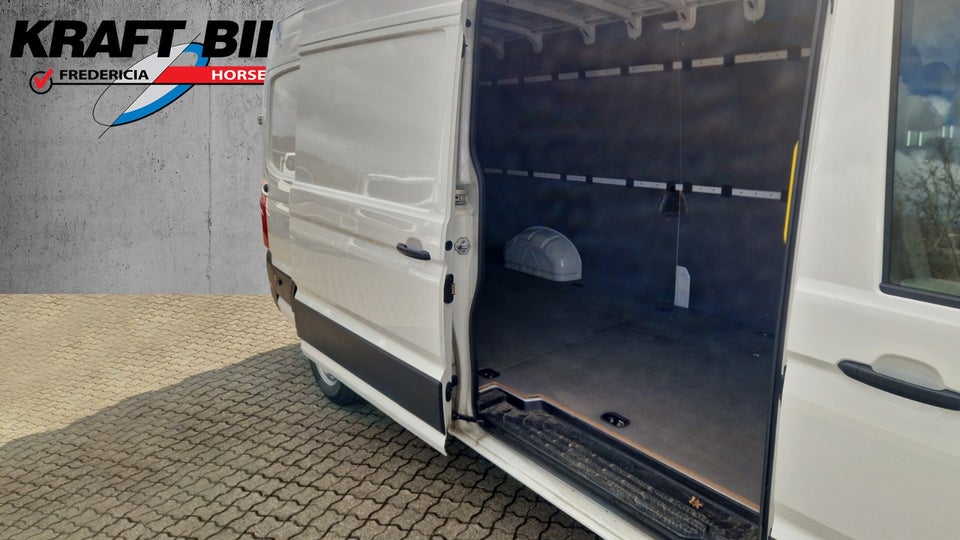 VW Crafter 35 2,0 TDi 140 Kassevogn L4H3 aut.