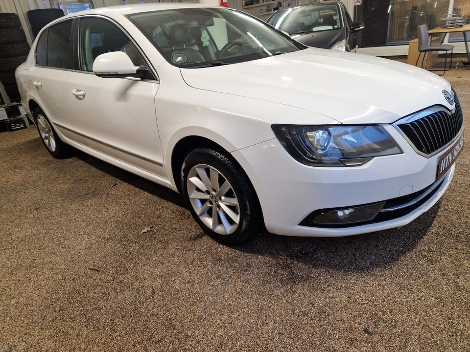 Skoda Superb 2,0 TDi 170 Elegance DSG 5d