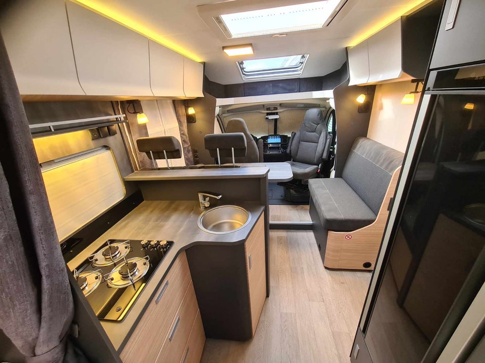 Hobby Optima De Luxe T70E 2,2 aut. 3d