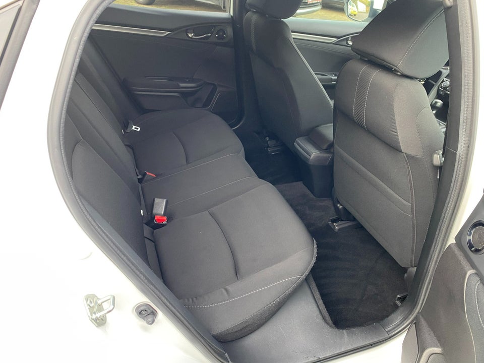 Honda Civic 1,6 i-DTEC Elegance 5d