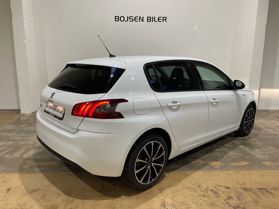 Peugeot 308 1,5 BlueHDi 130 Style+ 5d