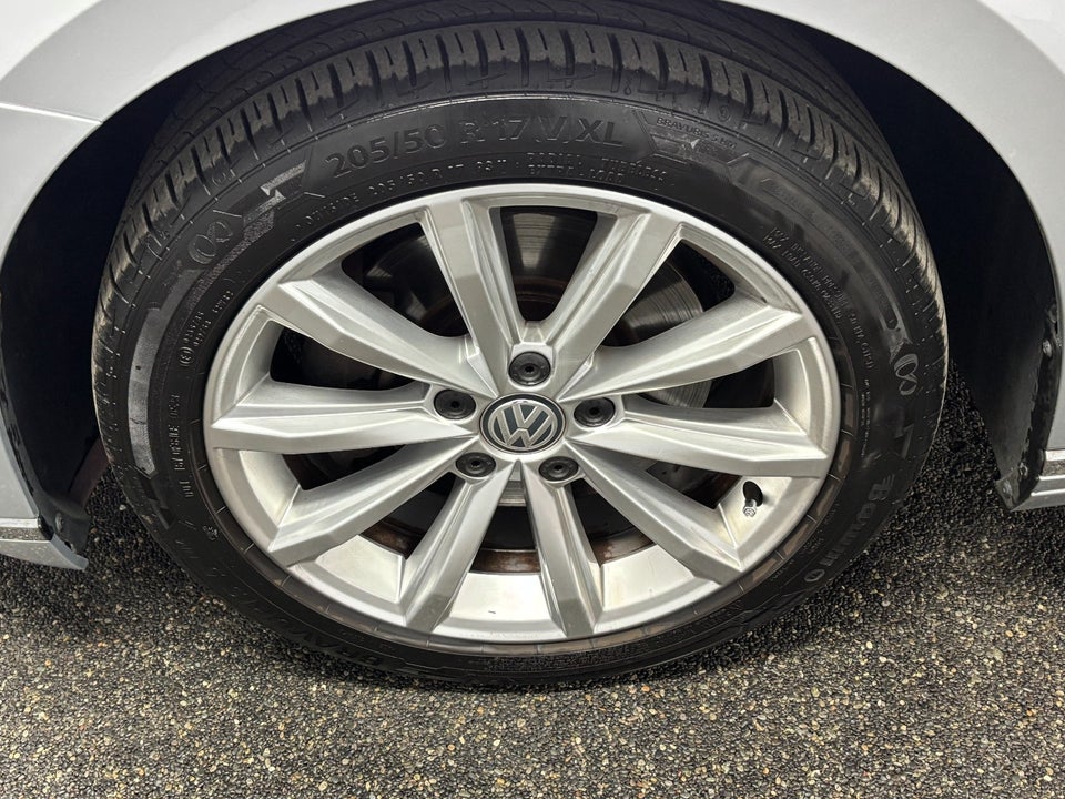 VW Passat 1,5 TSi 150 Highline DSG 4d