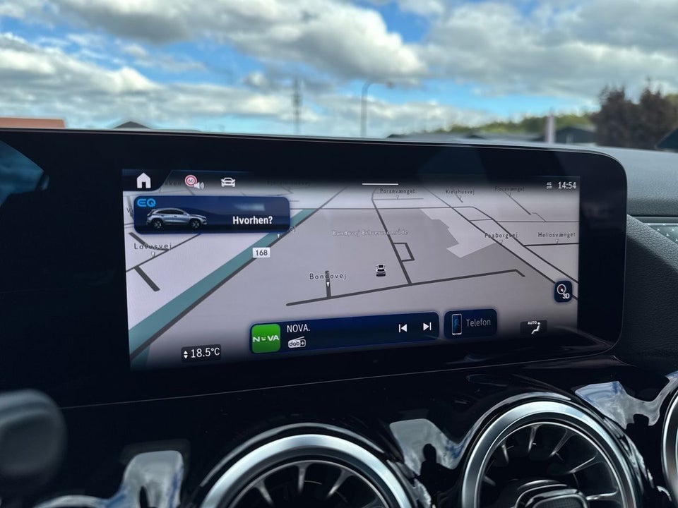 Mercedes EQA300 Progressive 4Matic 5d