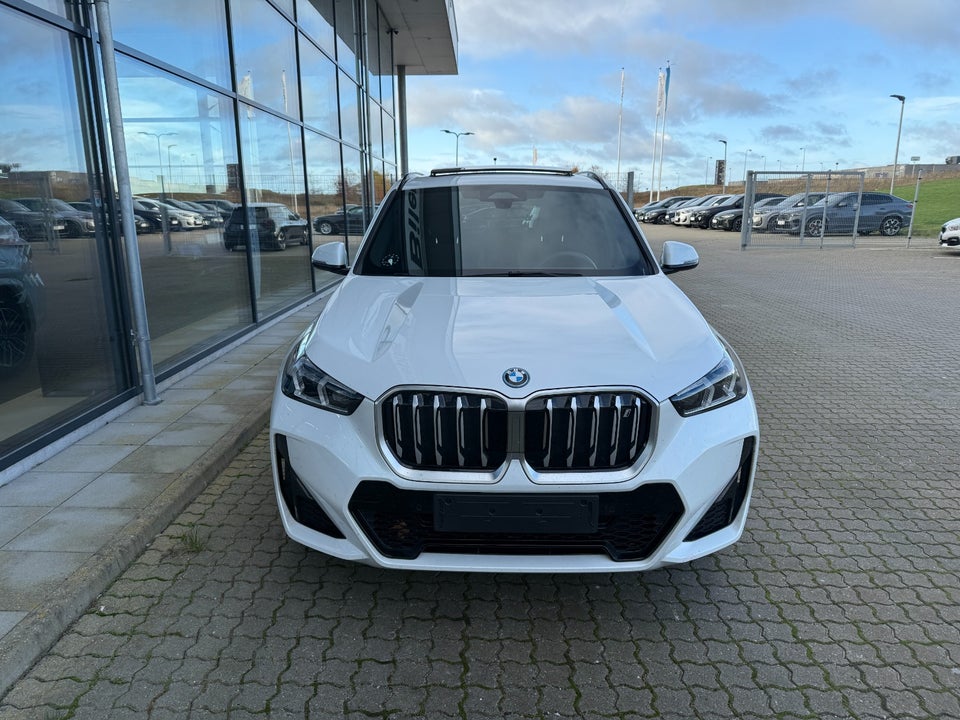 BMW iX1 xDrive30 M-Sport Premium 5d