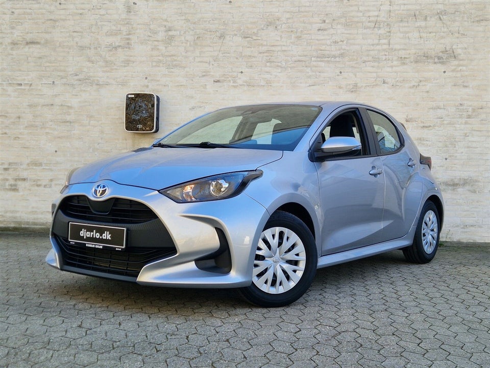 Toyota Yaris 1,5 Hybrid Essential Comfort e-CVT 5d
