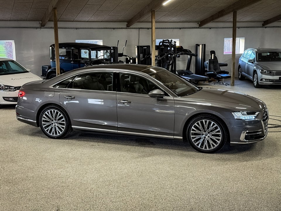 Audi A8 50 TDi quattro Tiptr. lang 4d
