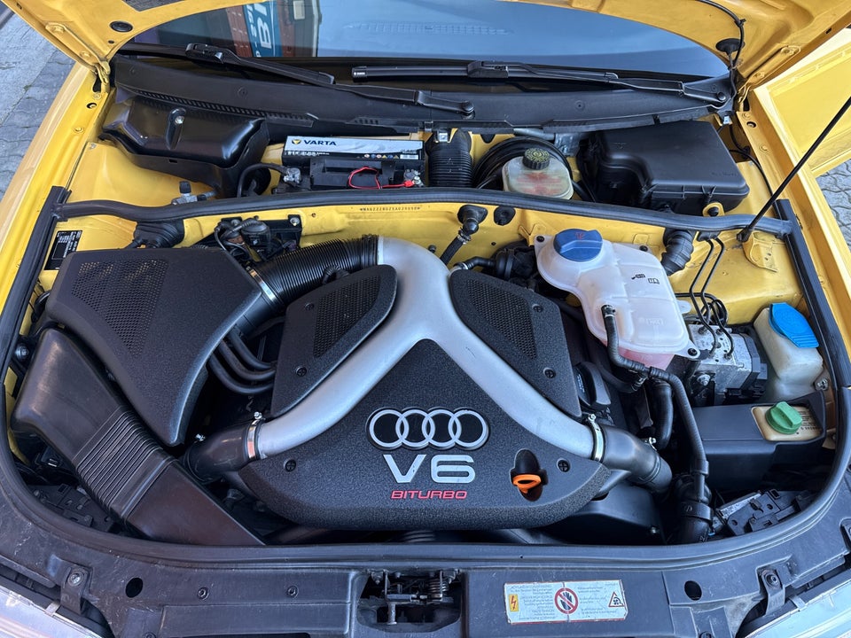 Audi S4 2,7 Avant quattro 5d