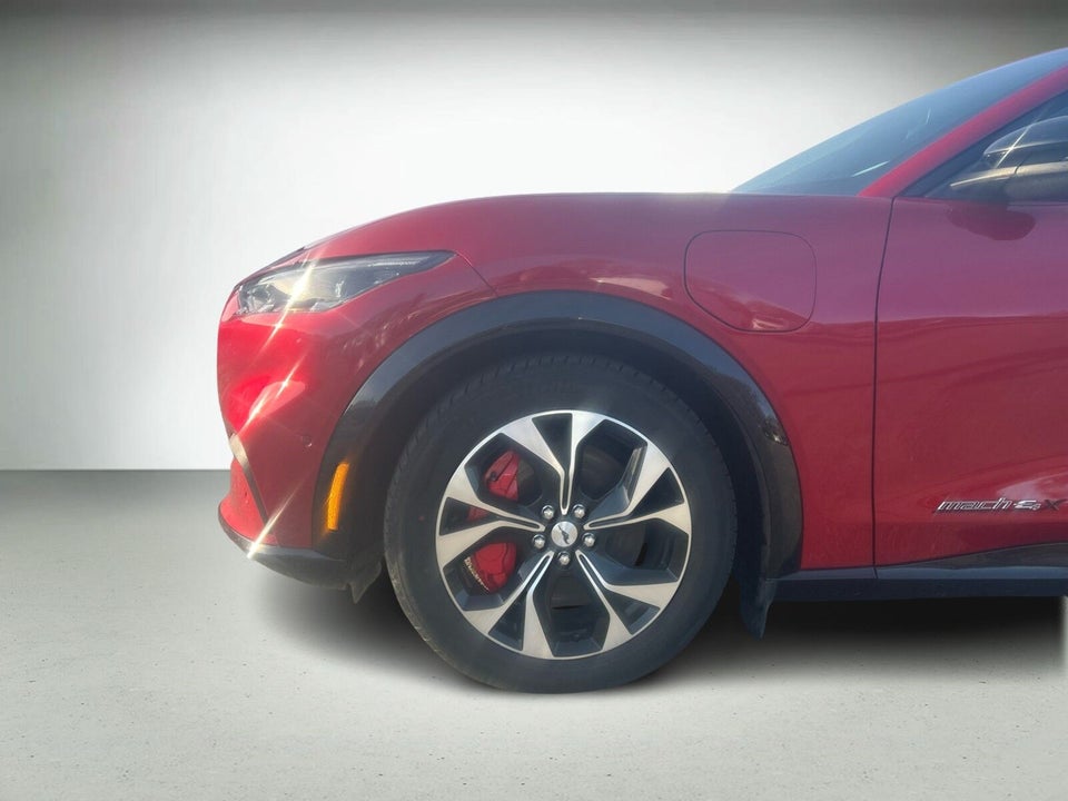 Ford Mustang Mach-E 98 Premium Extended Range AWD 5d