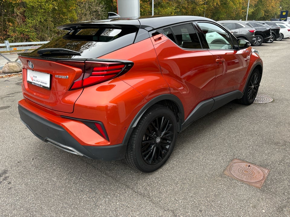 Toyota C-HR 2,0 Hybrid C-HIC Royale CVT 5d