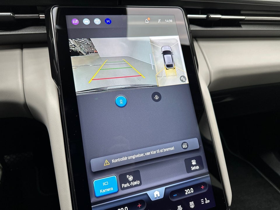 Ford Capri 82 Select Extended Range 5d