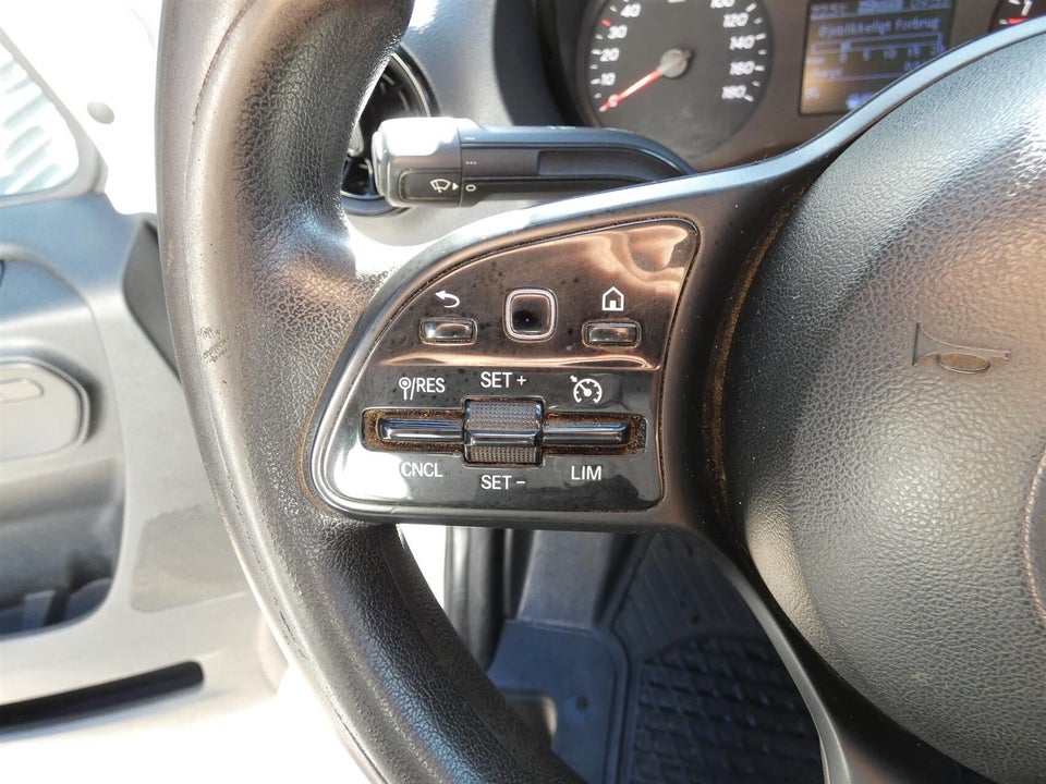 Mercedes Sprinter 516 2,2 CDi A3 Chassis RWD 2d