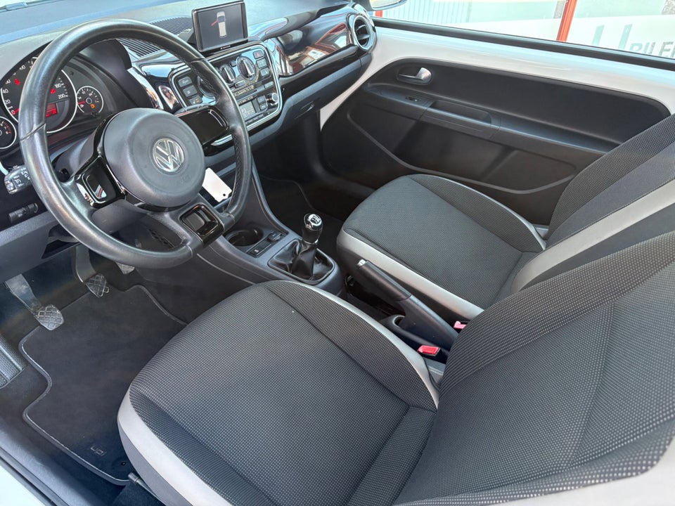 VW Up! 1,0 75 High Up! BMT 3d