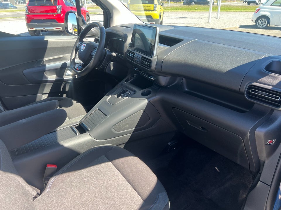 Fiat Doblò E 50 Launch 5d