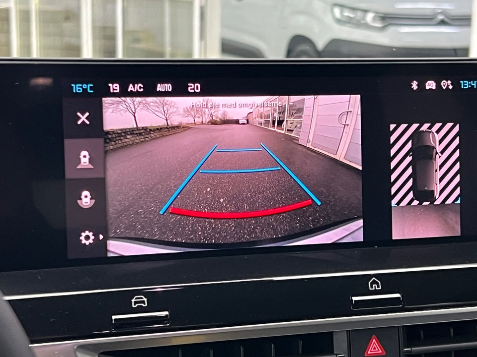 Citroën ë-C4 50 Shine 5d