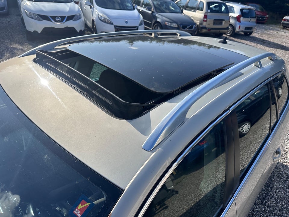 VW Golf VI 2,0 TDi 140 Highline Variant DSG 5d