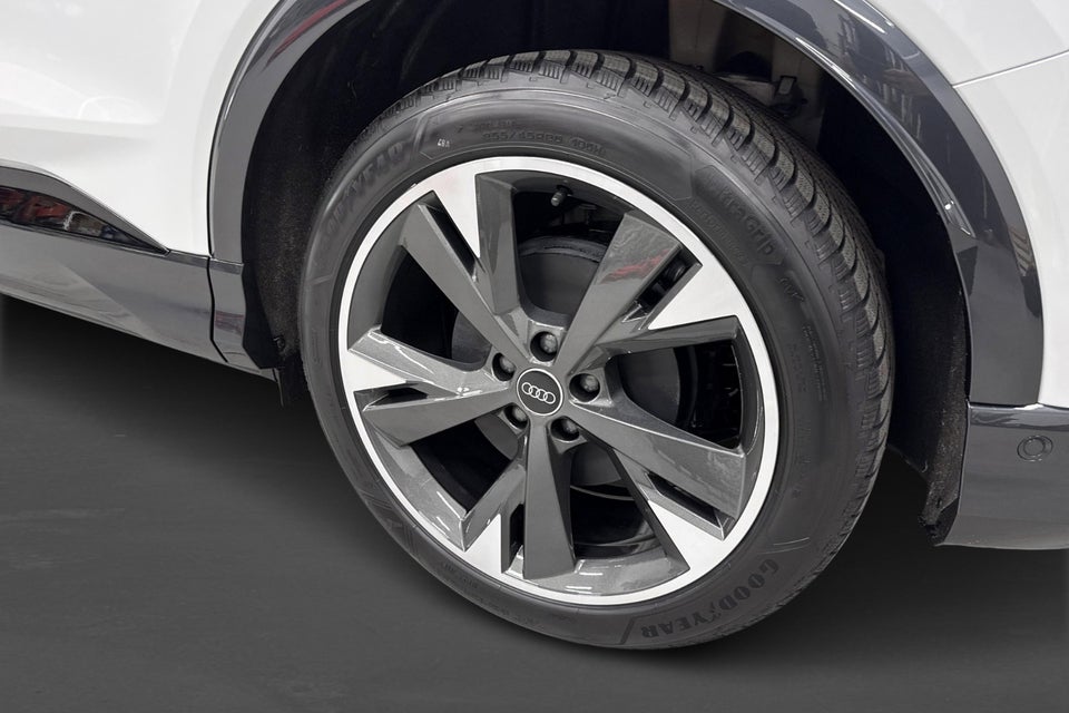 Audi Q4 e-tron 45 S-line Edition 5d