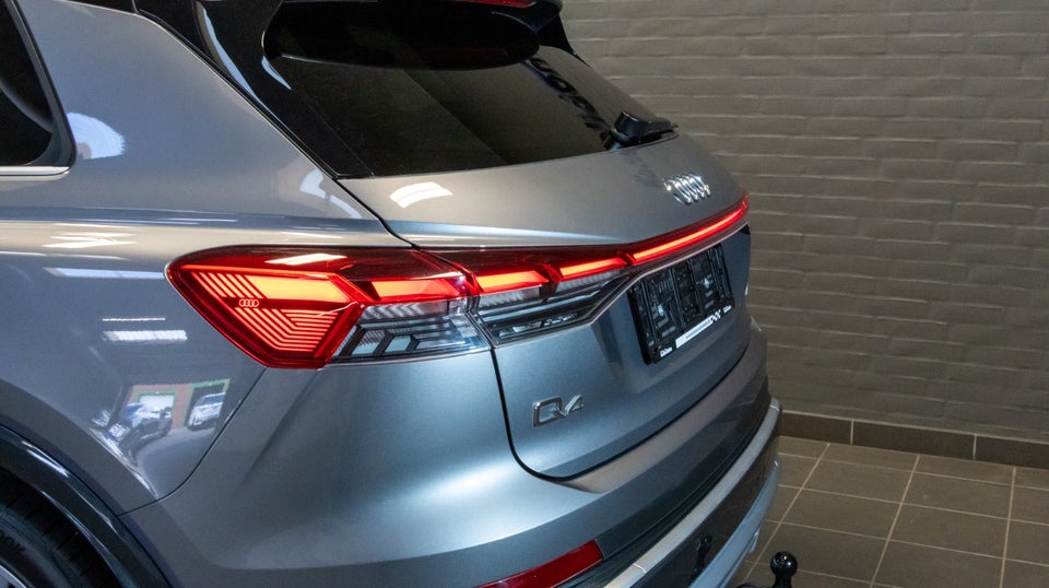 Audi Q4 e-tron 45 S-line 5d