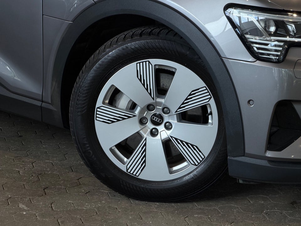 Audi e-tron 50 quattro 5d