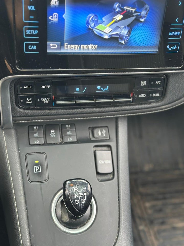 Toyota Auris 1,8 Hybrid H4 Touring Sports CVT 5d