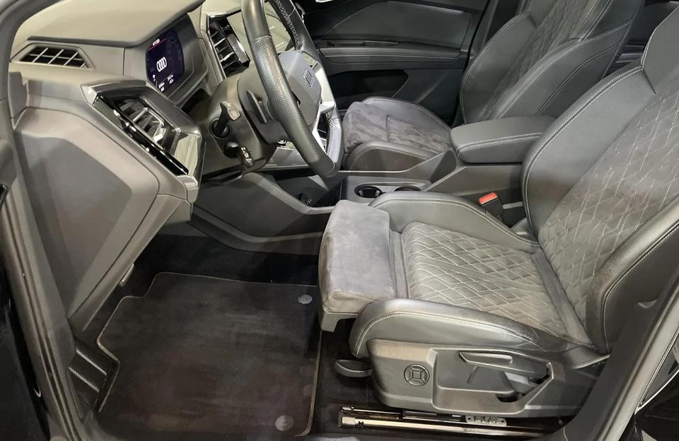 Audi Q4 e-tron 40 Attitude S-line 5d